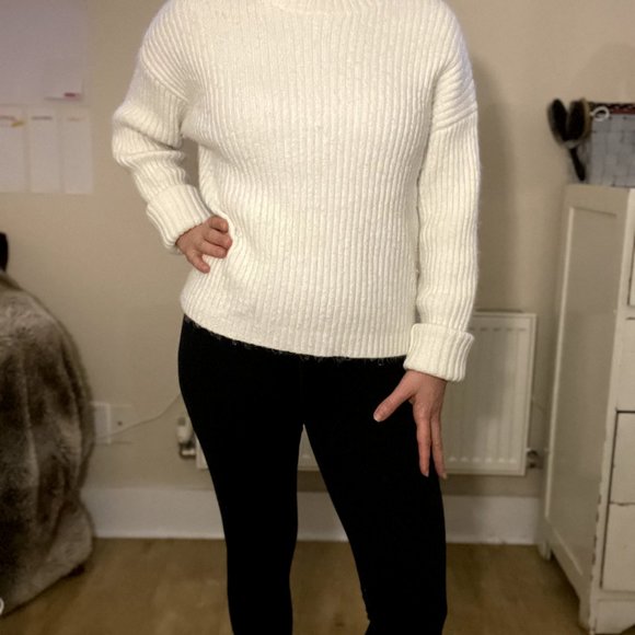 Cream Knit Sweater - Picture 4 of 6